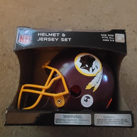 NFL Washington Redskins Jersey and Helmet set - Picture 4 of 4